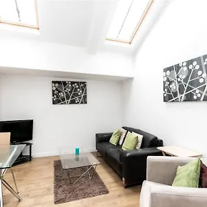 Stunning Executive Relocation 2 Bed Aberdeen